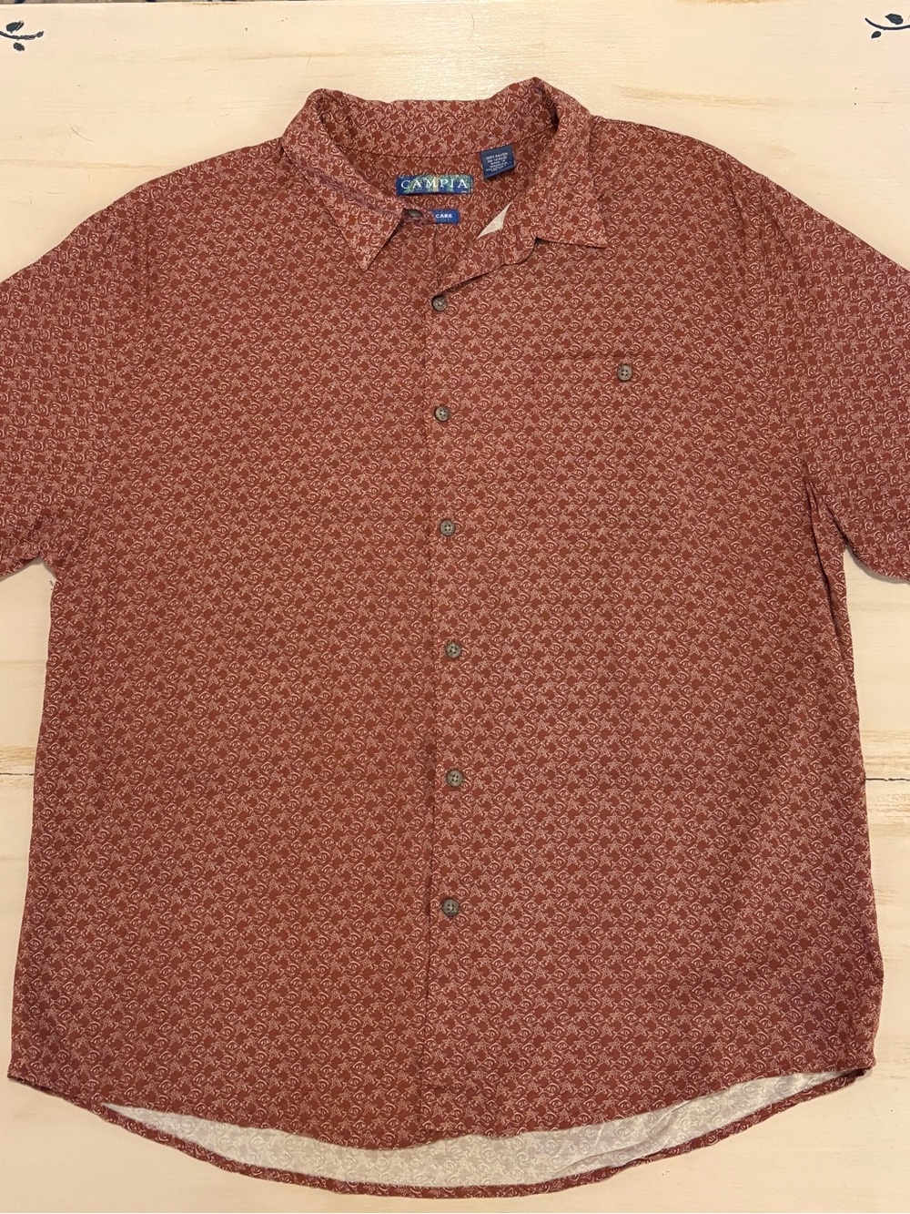 Campia Men’s Short-Sleeve Button-Down Shirt in Rust Red Print